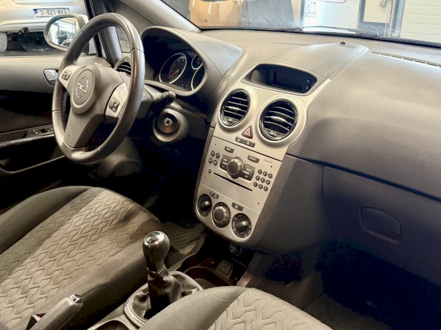 Opel Opel Corsa IV 1.2 Twinport 85ch Graphite 5p