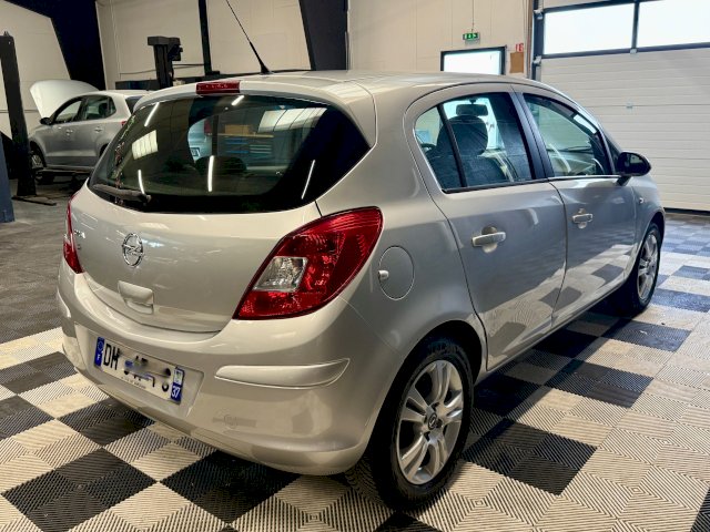 Opel Opel Corsa IV 1.2 Twinport 85ch Graphite 5p