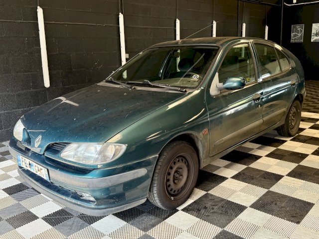Renault Renault Megane  1.6e Aida 5p