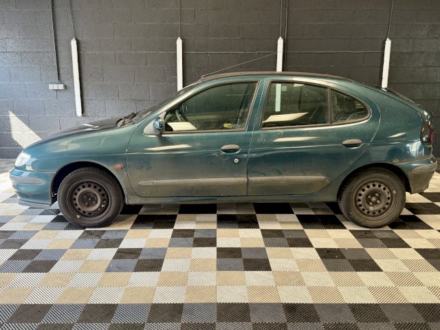 Renault Renault Megane  1.6e Aida 5p