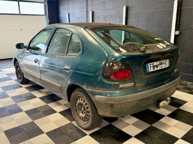 Renault Renault Megane  1.6e Aida 5p