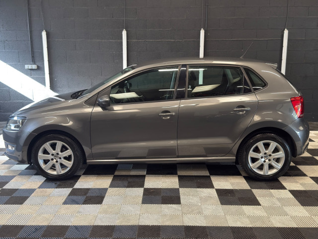 Volkswagen Volkswagen Polo V HIGHLINE 1.4 FSI 85ch