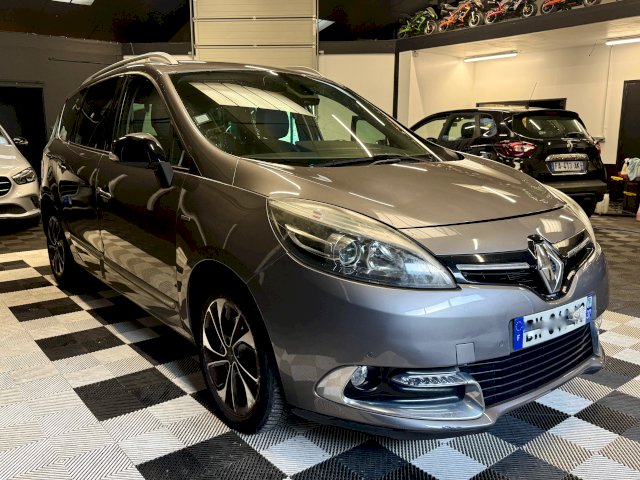 Renault Renault Grand Scenic III 1.5 dCi 110ch Bose EDC 7pl