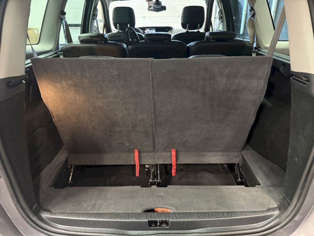 Renault Renault Grand Scenic III 1.5 dCi 110ch Bose EDC 7pl