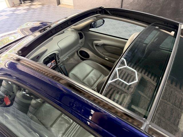 Porsche Porsche 911 III (996) 320ch Carrera 4 TipTronic
