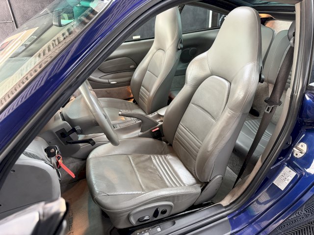 Porsche Porsche 911 III (996) 320ch Carrera 4 TipTronic