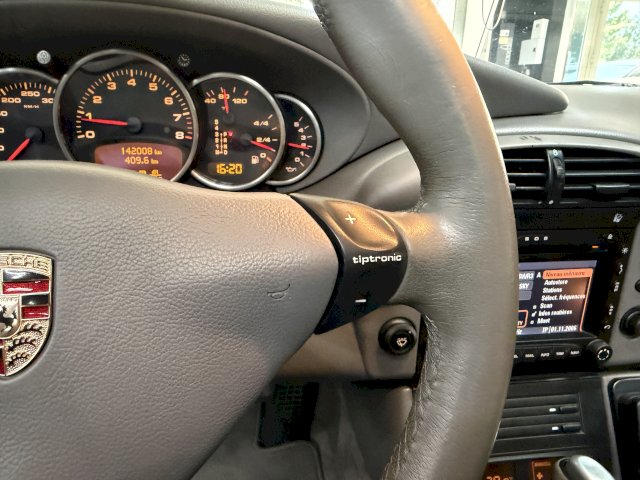 Porsche Porsche 911 III (996) 320ch Carrera 4 TipTronic