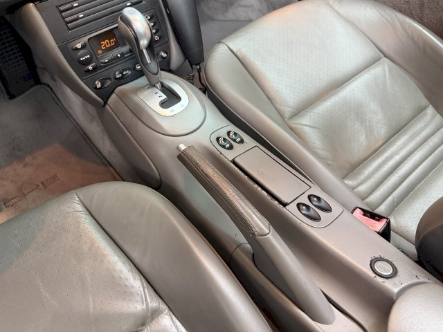 Porsche Porsche 911 III (996) 320ch Carrera 4 TipTronic