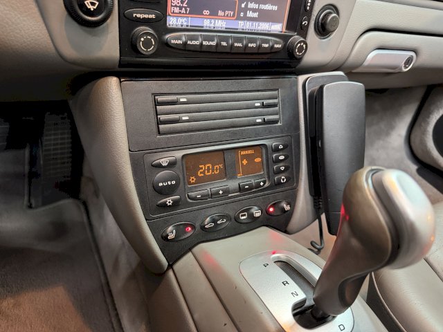 Porsche Porsche 911 III (996) 320ch Carrera 4 TipTronic