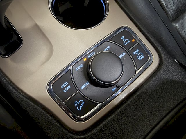 Jeep Jeep Grand Cherokee IV 3.0 V6 CRD 250 Summit BVA8