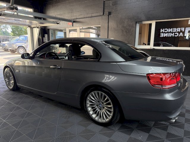 BMW BMW Série 3 V (E93) 325i 218ch Confort