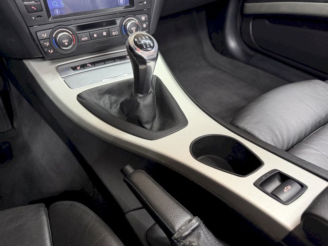 BMW BMW Série 3 V (E93) 325i 218ch Confort