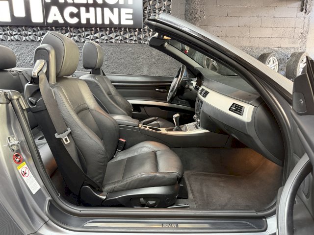 BMW BMW Série 3 V (E93) 325i 218ch Confort