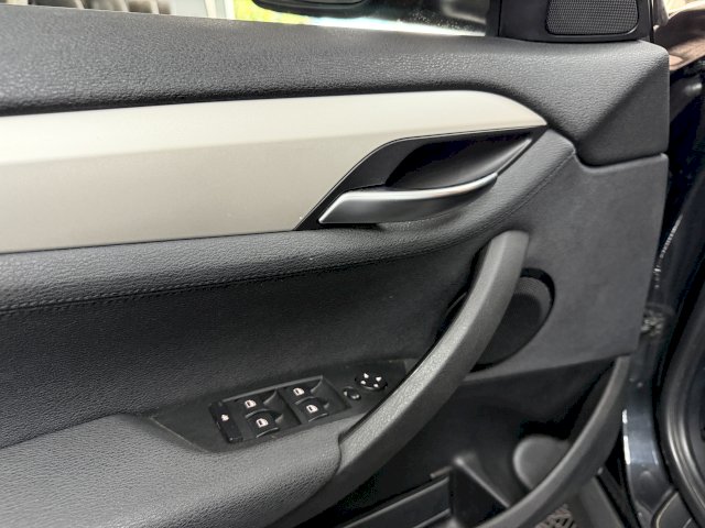 BMW BMW X1 I (E84) sDrive18d 143ch Lounge