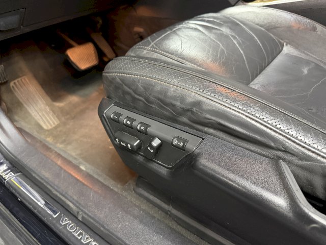 Volvo Volvo XC90  D5 185ch FAP Summum Geartronic 7 places