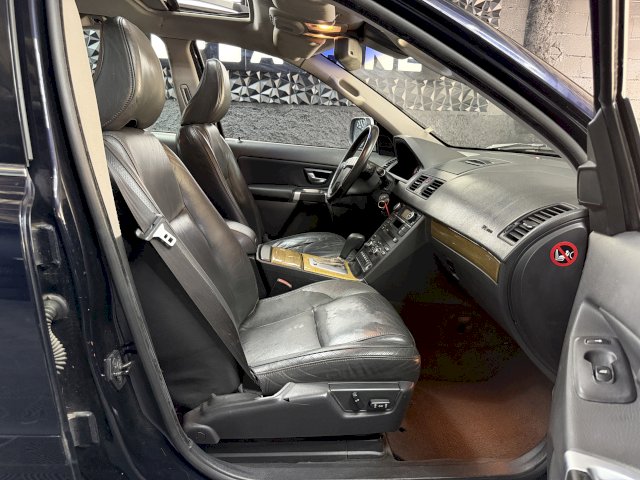 Volvo Volvo XC90  D5 185ch FAP Summum Geartronic 7 places