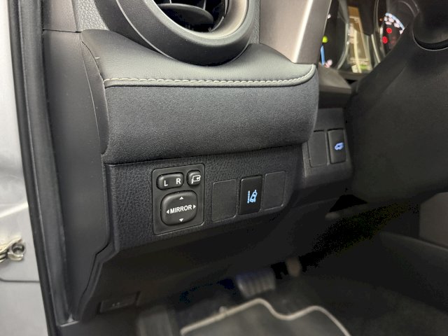 Toyota Toyota RAV4 IV 197 Hybride Design 2WD CVT