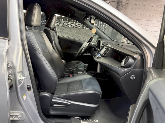Toyota Toyota RAV4 IV 197 Hybride Design 2WD CVT