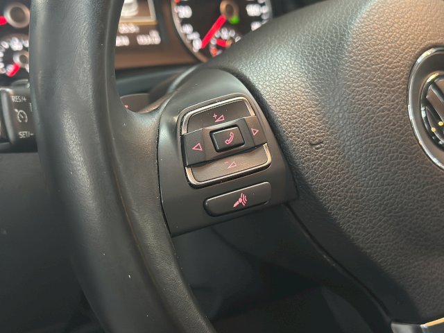 Volkswagen Volkswagen Tiguan 2.0 210 DSG R LINE