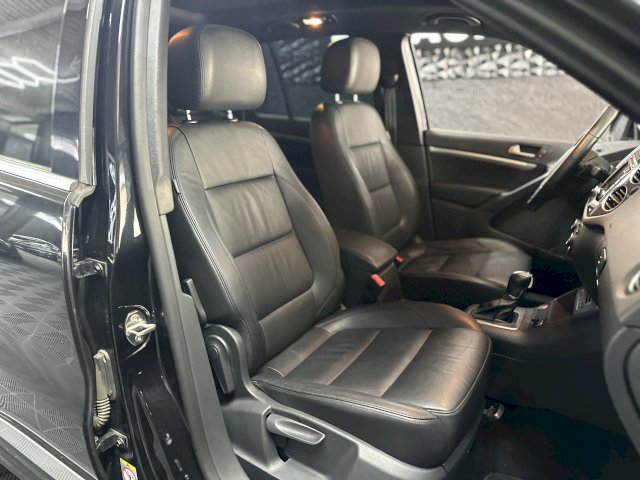 Volkswagen Volkswagen Tiguan 2.0 210 DSG R LINE