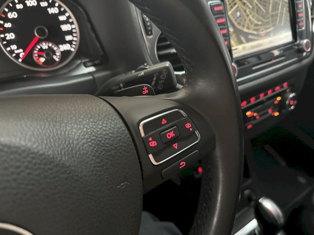 Volkswagen Volkswagen Tiguan 2.0 210 DSG R LINE