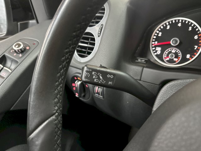Volkswagen Volkswagen Tiguan 2.0 210 DSG R LINE
