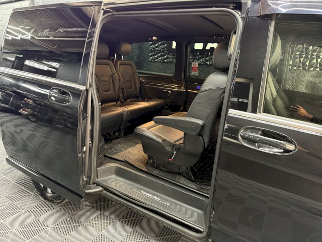 Mercedes-Benz Mercedes-Benz EQV 300 Long Avantgarde