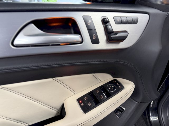 Mercedes-Benz Mercedes-Benz Classe M (W166) 63 AMG 7G-Tronic +
