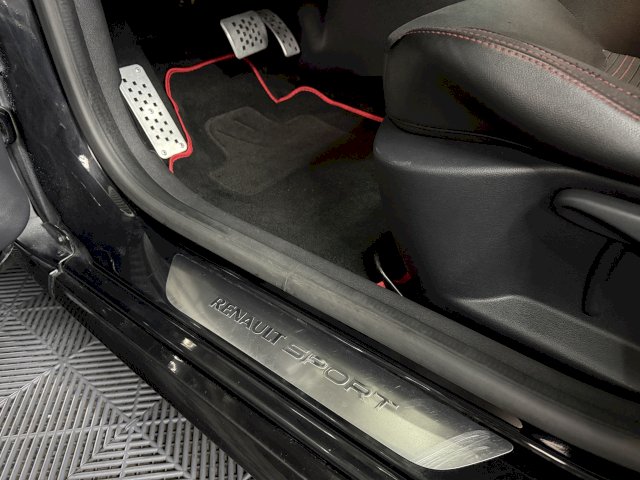 Renault Renault Clio IV (B98) 1.6 T 200ch RS EDC 5p