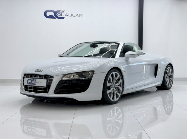 Audi Audi R8  5.2 V10 FSI 525ch R tronic 6
