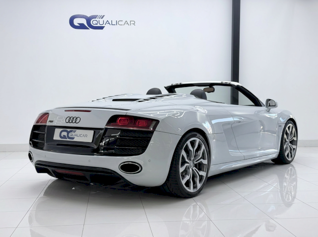 Audi Audi R8  5.2 V10 FSI 525ch R tronic 6