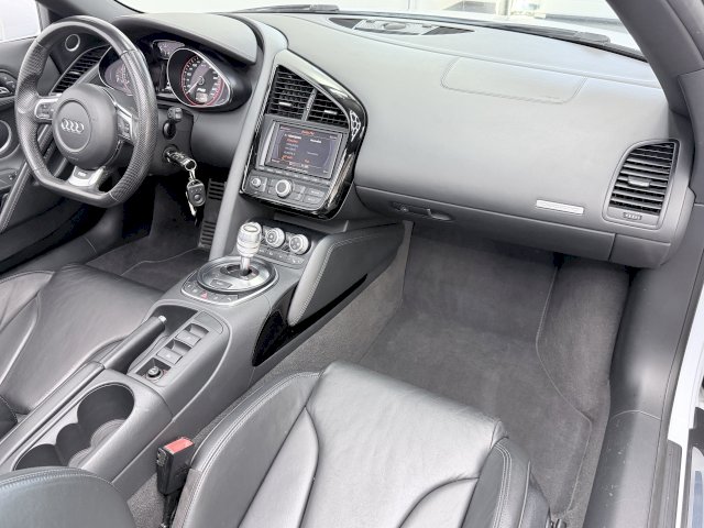 Audi Audi R8  5.2 V10 FSI 525ch R tronic 6
