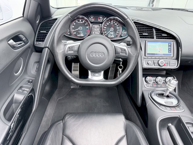 Audi Audi R8  5.2 V10 FSI 525ch R tronic 6