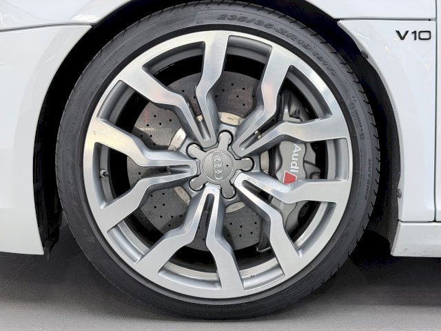 Audi Audi R8  5.2 V10 FSI 525ch R tronic 6