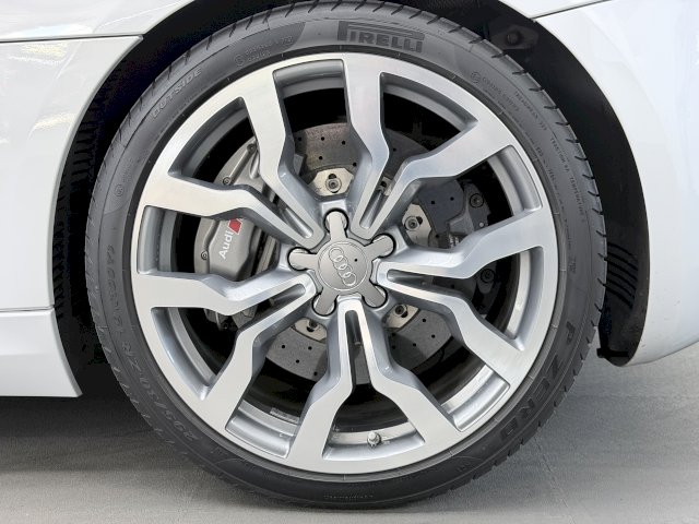 Audi Audi R8  5.2 V10 FSI 525ch R tronic 6