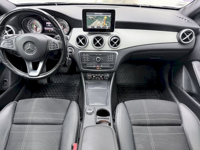 Mercedes-Benz Mercedes-Benz Classe GLA I (X156) 180 Sensation 7G-DCT