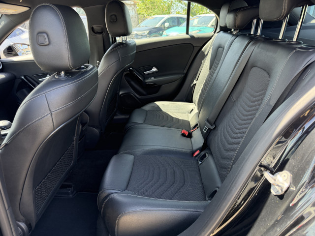 Mercedes-Benz Mercedes-Benz Classe A 180d 116ch AMG Line 7G-DCT