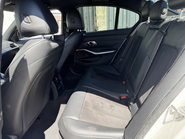 BMW BMW Série 3 318dA MH 150ch M Sport