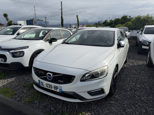 Volvo Volvo S60 II D4 181ch  R-Design 