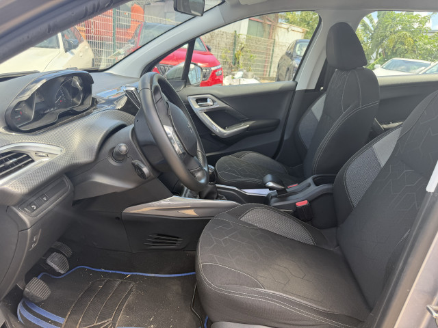 Peugeot Peugeot 2008 1.2 82ch Signature