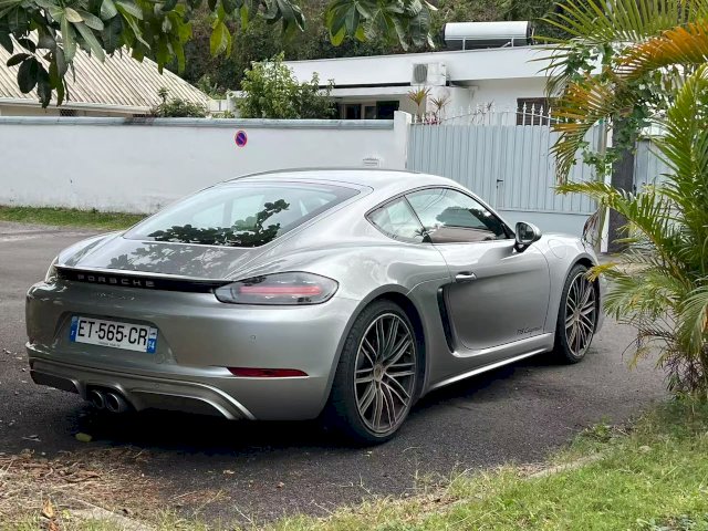 Porsche Porsche 718 Cayman 