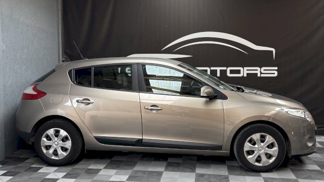 Renault Renault Megane III1.5 dCi 105ch Carminat TomTom