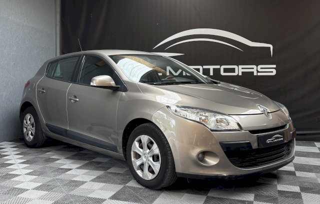 Renault Renault Megane III1.5 dCi 105ch Carminat TomTom