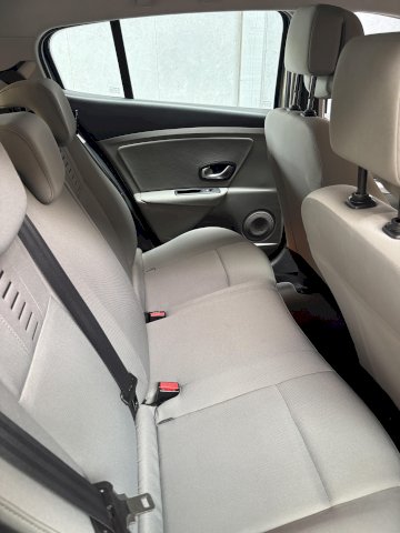 Renault Renault Megane III1.5 dCi 105ch Carminat TomTom