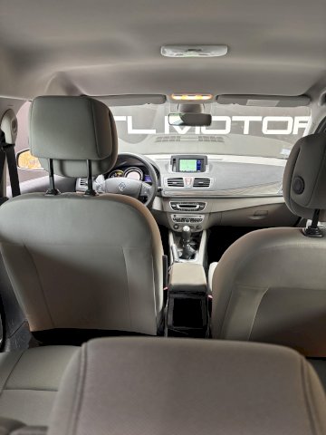 Renault Renault Megane III1.5 dCi 105ch Carminat TomTom