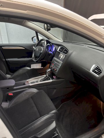 Citroen Citroën C4 II PureTech 130ch Shine S&S EAT6