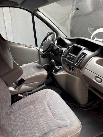 Renault Renault Trafic II 2.0 dCi115 L1H1 Authentique