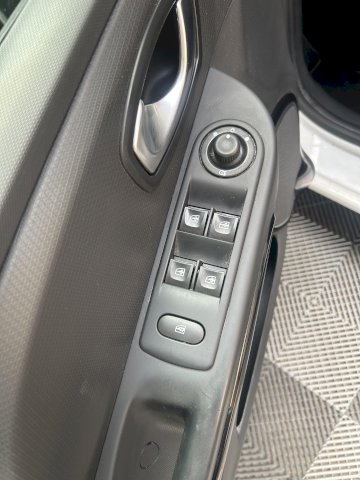 Renault Renault Clio IV 1.2 TCe 120ch Intens EDC eco²