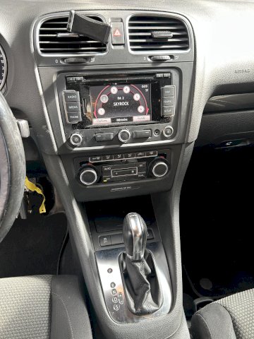 Volkswagen Volkswagen Golf VI 1.6 TDI 105 Confortline Business DSG7