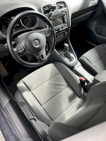 Volkswagen Volkswagen Golf VI 1.6 TDI 105 Confortline Business DSG7